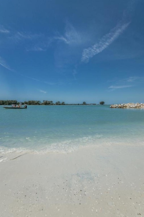 DreamView Beachfront Hotel & Resort image 34